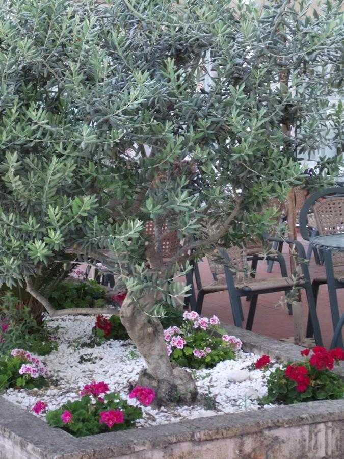 Hotel Timoleon Limenas  Esterno foto