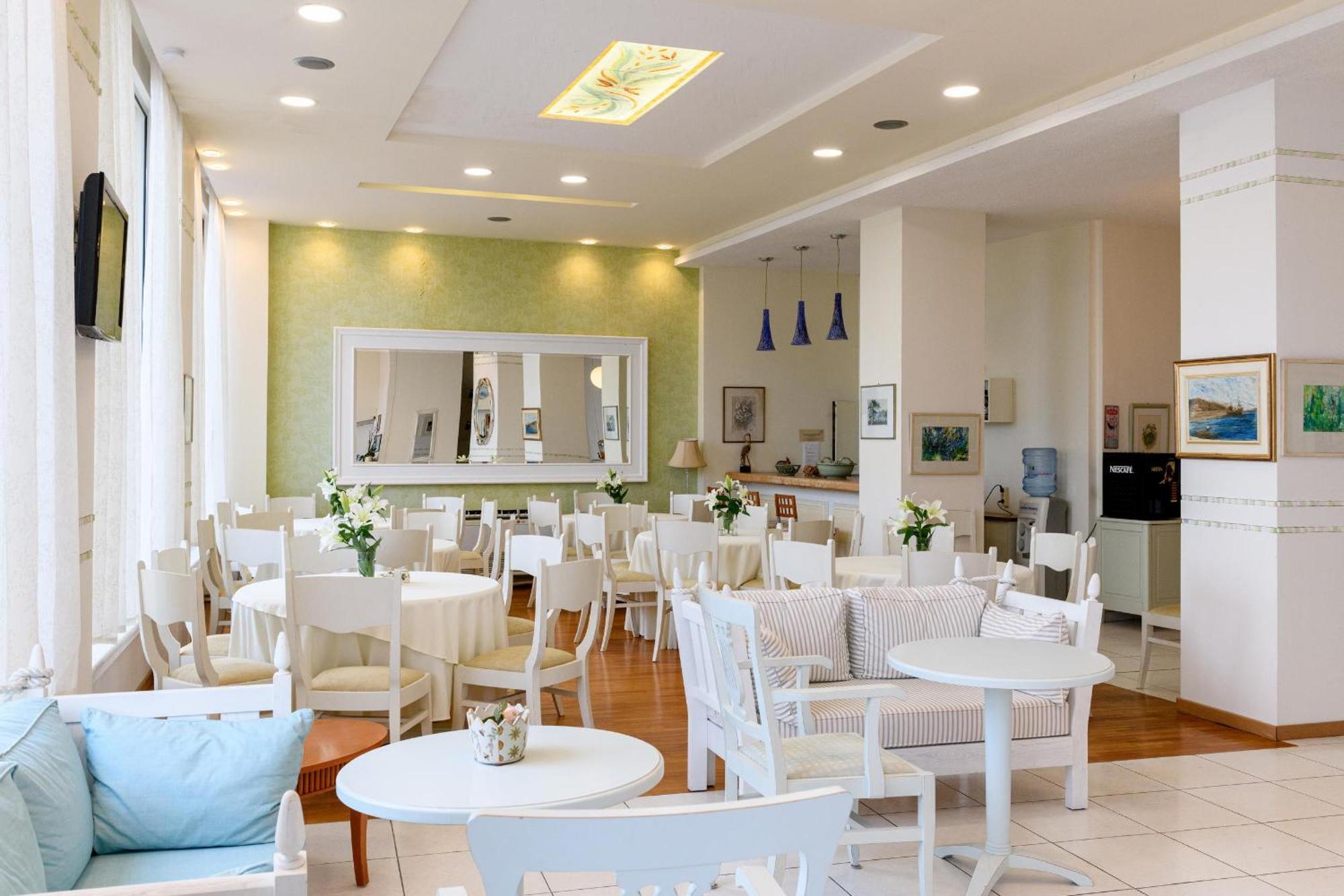 Hotel Timoleon Limenas  Esterno foto