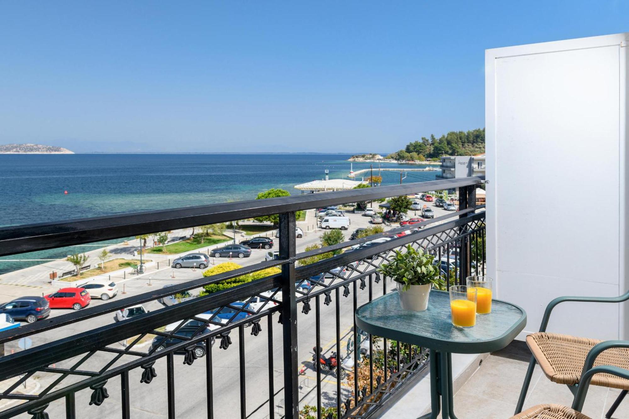 Hotel Timoleon Limenas  Esterno foto