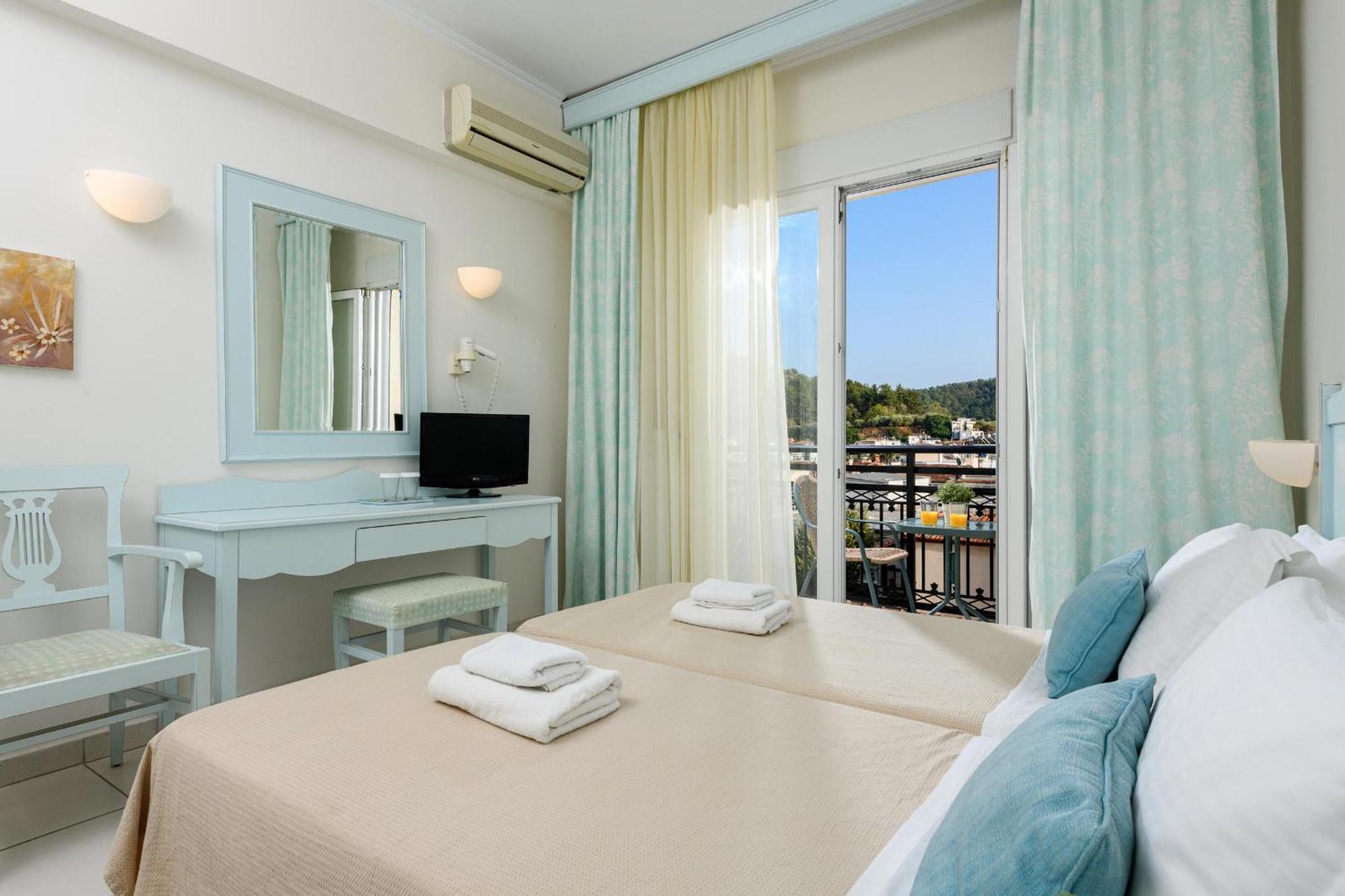 Hotel Timoleon Limenas  Esterno foto